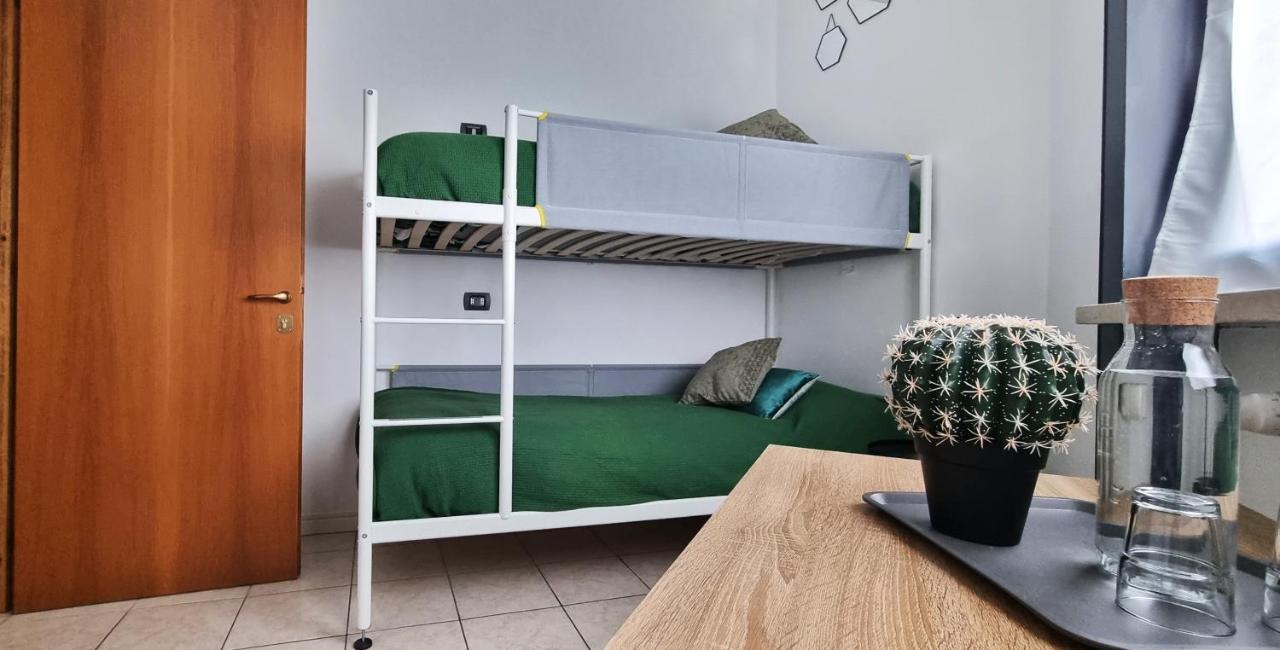 Guesthouse Tree Rooms Industrial Bergamo Exterior photo